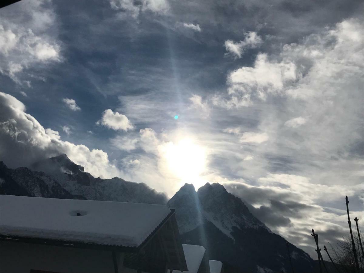 Ferienwohnung zum Servus Garmisch-Partenkirchen Exterior foto