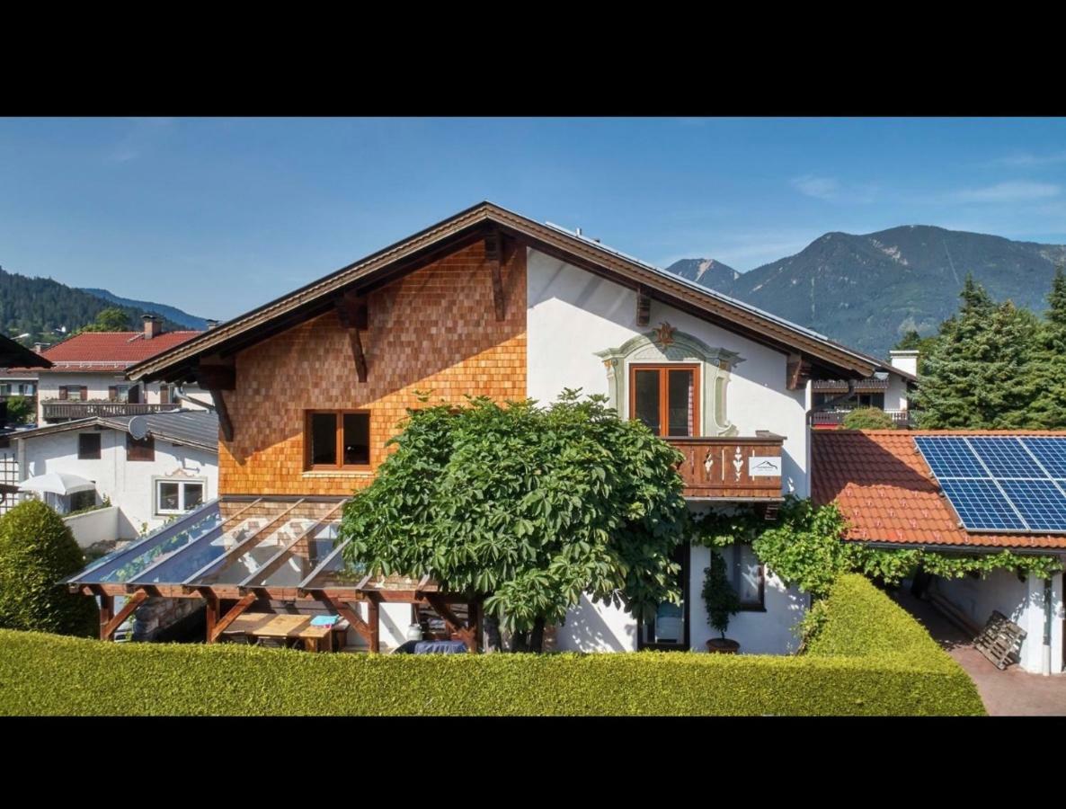 Ferienwohnung zum Servus Garmisch-Partenkirchen Exterior foto